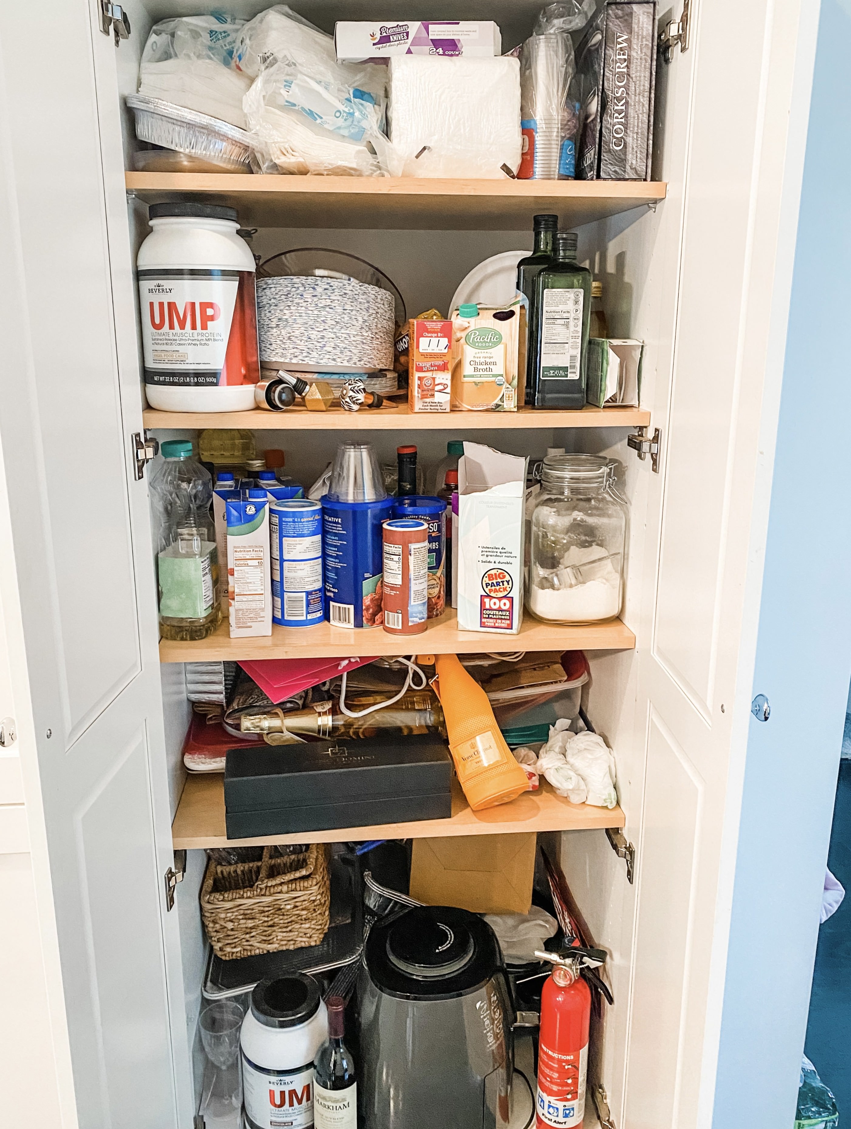 Pantry Before J 